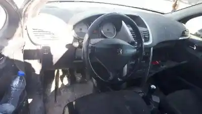 Veículo de Sucata peugeot 207 xs do ano 2007 alimentado 9hy