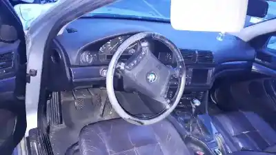 Vehicul casat bmw serie 5 berlina (e39) 525tds al anului 1998 alimentat 25-6t-1