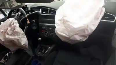 Veículo de Sucata citroen c4 lim. collection do ano 2012 alimentado 9h06