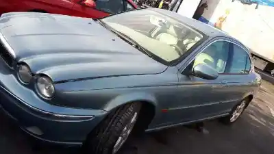 Veículo de Sucata jaguar x-type 2.0 v6 do ano 2003 alimentado g/yb