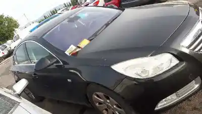 Sloopvoertuig OPEL INSIGNIA BERLINA Cosmo van het jaar 2010 aangedreven A20DTH