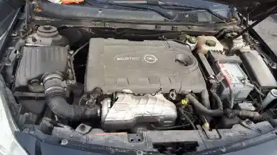 Sloopvoertuig opel insignia berlina cosmo van het jaar 2010 aangedreven a20dth