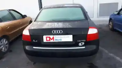 Sloopvoertuig audi a4 berlina (8e) berlina 8e van het jaar 2004 aangedreven avb