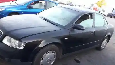 Sloopvoertuig audi a4 berlina (8e) berlina 8e van het jaar 2004 aangedreven avb