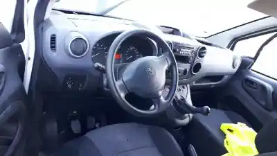 Veículo de Sucata peugeot partner tepee 1.6 hdi / bluehdi 75 do ano 2018 alimentado bh02