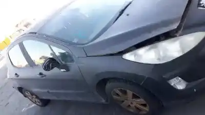 Vehicul casat PEUGEOT 308 Confort al anului 0 alimentat 5FW