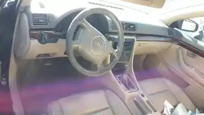 Sloopvoertuig audi a4 berlina (8e) 1.9 tdi van het jaar 2003 aangedreven awx