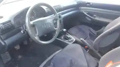 Vehicul casat audi a4 berlina (b5) 1.9 tdi al anului 1995 alimentat 1z