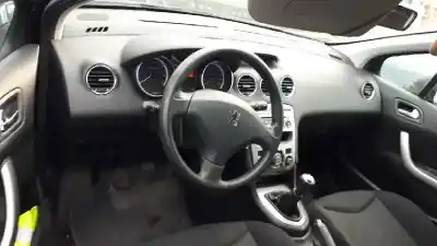 Vehicul casat peugeot 308 confort al anului 2013 alimentat 5fw