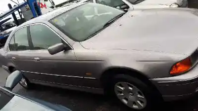 Sloopvoertuig BMW SERIE 5 BERLINA (E39) 523i van het jaar 2005 aangedreven 25 6S 3