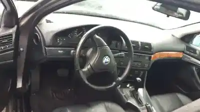 Veículo de Sucata bmw serie 5 berlina (e39) 523i do ano 2005 alimentado 25 6s 3