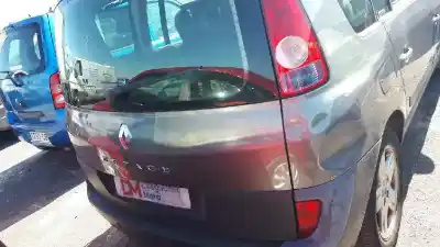 Véhicule à la ferraille renault espace iv (jk0) dynamique de l'année 2004 alimenté g9t j7