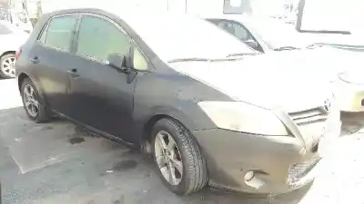 Veicolo di demolizione TOYOTA AURIS Luna dell'anno 2010 alimentato 1AD