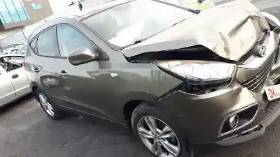 Veículo de Sucata HYUNDAI IX35 Classic 2WD do ano 2011 alimentado D4FD