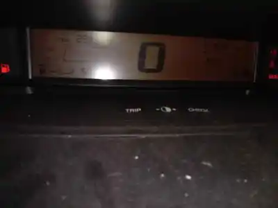 Veículo de Sucata citroen c4 berlina collection do ano 2005 alimentado 9hy