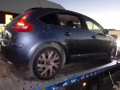 Veículo de Sucata citroen c4 berlina collection do ano 2005 alimentado 9hy