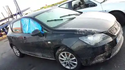 Veículo de Sucata seat ibiza (6j5) reference do ano 2015 alimentado 