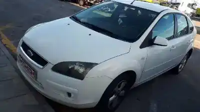 Veículo de Sucata ford focus berlina (cap) 1.6 cat do ano 2005 alimentado hxda