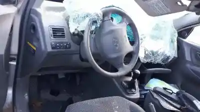 Veículo de Sucata hyundai tucson (jm) 2.0 crdi comfort (4wd) do ano 0 alimentado 