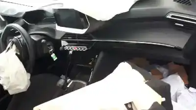 Veículo de Sucata peugeot 208 (p2) active do ano 2021 alimentado yh01