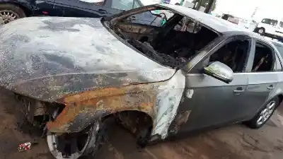 Veicolo di demolizione audi a4 berlina (b8) básico dell'anno 2009 alimentato cag
