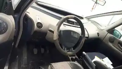 Veículo de Sucata renault espace iv (jk0) dynamique do ano 2003 alimentado g9t j7