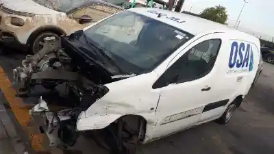 Veículo de Sucata citroen berlingo first combi 1.6 hdi 75 sx do ano 2016 alimentado 9h06