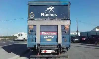 Veículo de Sucata renault midlum 180 dci do ano 2002 alimentado d-dci4cj01