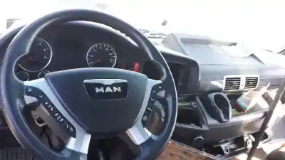 Veículo de Sucata man tgx 560 do ano 2015 alimentado d3876lf01