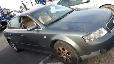 Sloopvoertuig AUDI A4 BERLINA (8E) 1.9 TDI (96kW) van het jaar 2004 aangedreven AWX