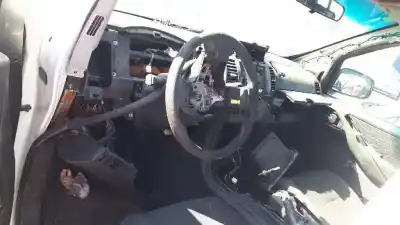 Здавання транспортного засобу nissan pathfinder (r51) 2.5 dci xe року 2009 потужний yd25