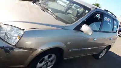 Veículo de Sucata kia carens 2.0 crdi ex monovolumen do ano 2005 alimentado d4ea