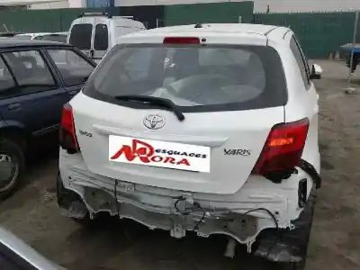 Veicolo di demolizione toyota yaris active dell'anno 2015 alimentato 1nrfe