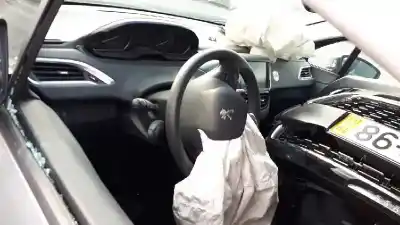 Veicolo di demolizione peugeot 208 active dell'anno 2019 alimentato yh01