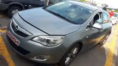 Scrapping Vehicle opel astra j lim. 1.7 16v cdti of the year 2010 powered a17dtr