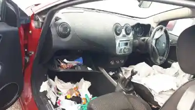 Véhicule à la ferraille alfa romeo mito (145) junior de l'année 2006 alimenté 199a6000