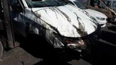 Здавання транспортного засобу mitsubishi l 200 basis club cab 4wd року 2017 потужний 4n15