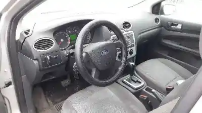 Veículo de Sucata ford focus berlina (cap) ghia do ano 2006 alimentado hwda