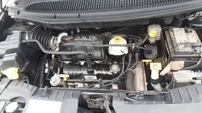 Veículo de Sucata chrysler grand voyager v (rt) 3.3 do ano 0 alimentado g/r o 3.3l
