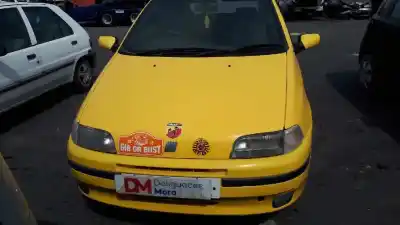 Sloopvoertuig fiat punto cabrio (176) elx van het jaar 1998 aangedreven 176a9000