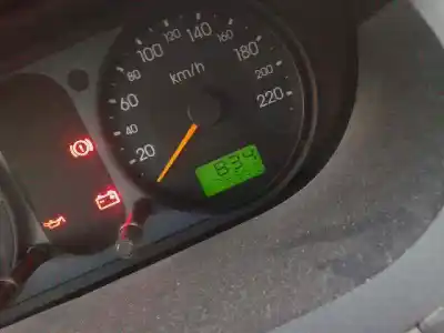 Sloopvoertuig ford fiesta (cbk) 1.4 16v cat van het jaar 2002 aangedreven fxjb