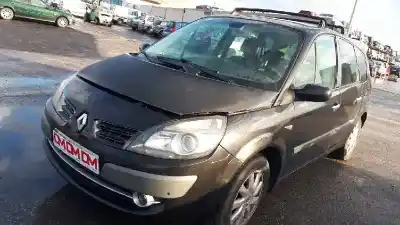 Veicolo di demolizione renault scenic ii authentique dell'anno 2008 alimentato 