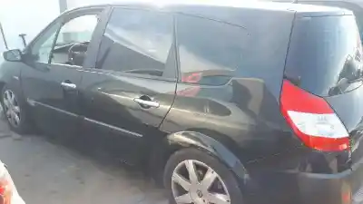 Veículo de Sucata RENAULT SCENIC II Grand Confort Authentique do ano 2006 alimentado M9R A7