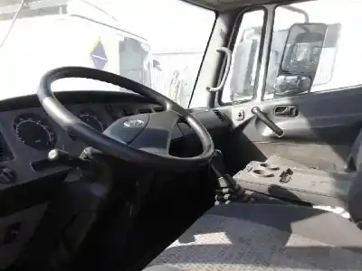 Veicolo di demolizione nissan atleon 35.15 dell'anno 2007 alimentato zd30 euro4