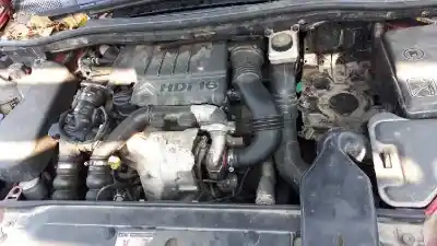 Veículo de Sucata citroen c4 berlina lx do ano 2006 alimentado 9hx