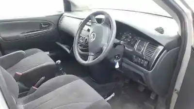 Sloopvoertuig mazda mpv (lw) 2.0 td active 7 (100kw) van het jaar 2004 aangedreven 