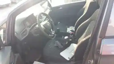 Veicolo di demolizione opel corsa d expression dell'anno 2016 alimentato b13dte