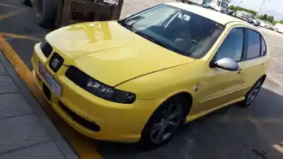 Veículo de Sucata seat leon (1m1) sport do ano 2004 alimentado arl