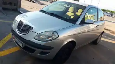 Veicolo di demolizione lancia ypsilon (101) 1.2 16v argento dell'anno 2006 alimentato 188a5000