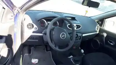 Veículo de Sucata renault clio iii exception do ano 2008 alimentado d4f d7